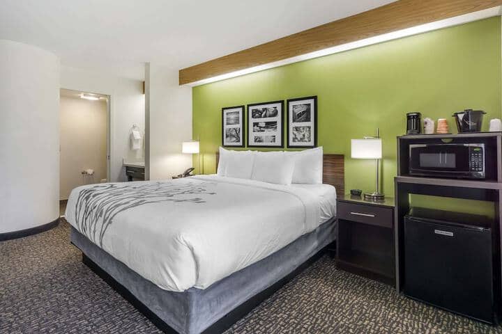 Room 13 of 67