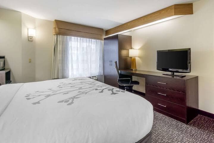 Room 14 of 67