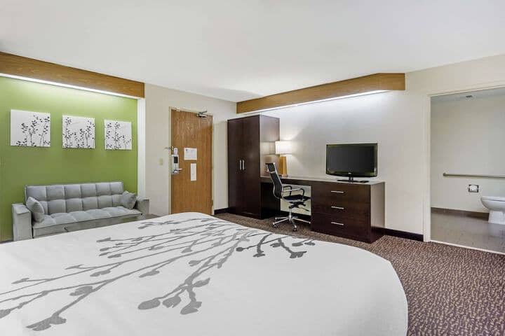 Room 41 of 67